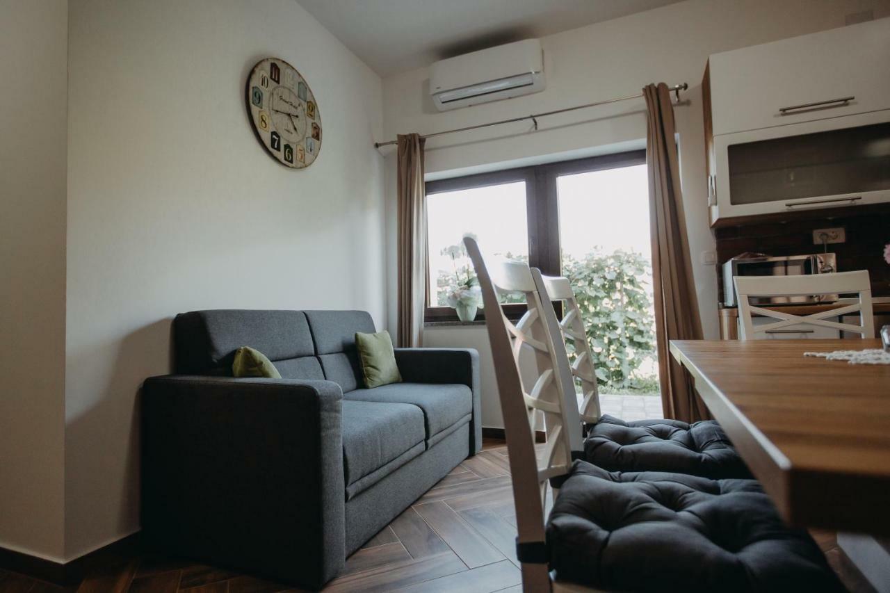 Apartman Vejama 조시프돌 외부 사진